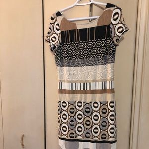 Super cute abstract midi dress